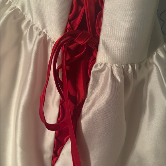 Wedding dress - NWT customized with red corset back size 10-14 - Picture 7 of 10